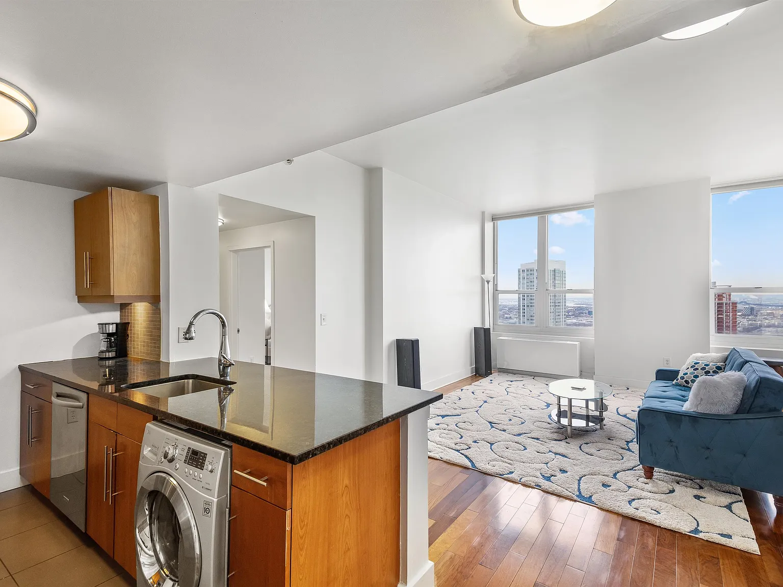 88 Morgan — Photo 3