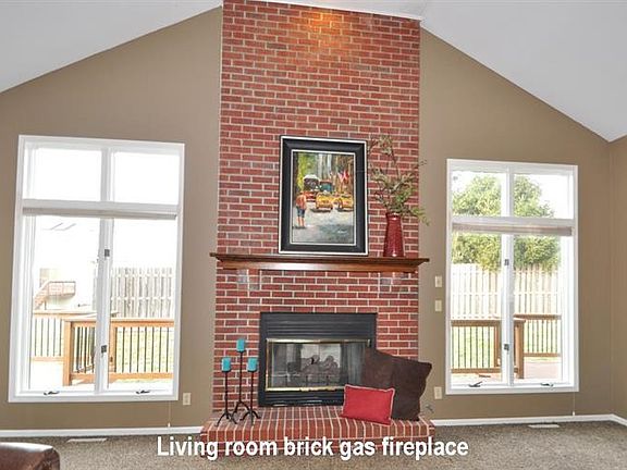 3rd image of 4901 McKenna Ct