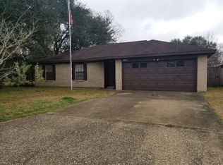 8650 Westchase Dr, Beaumont, TX 77707