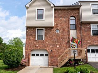 212 Carters Grove Dr, Gibsonia, PA 15044