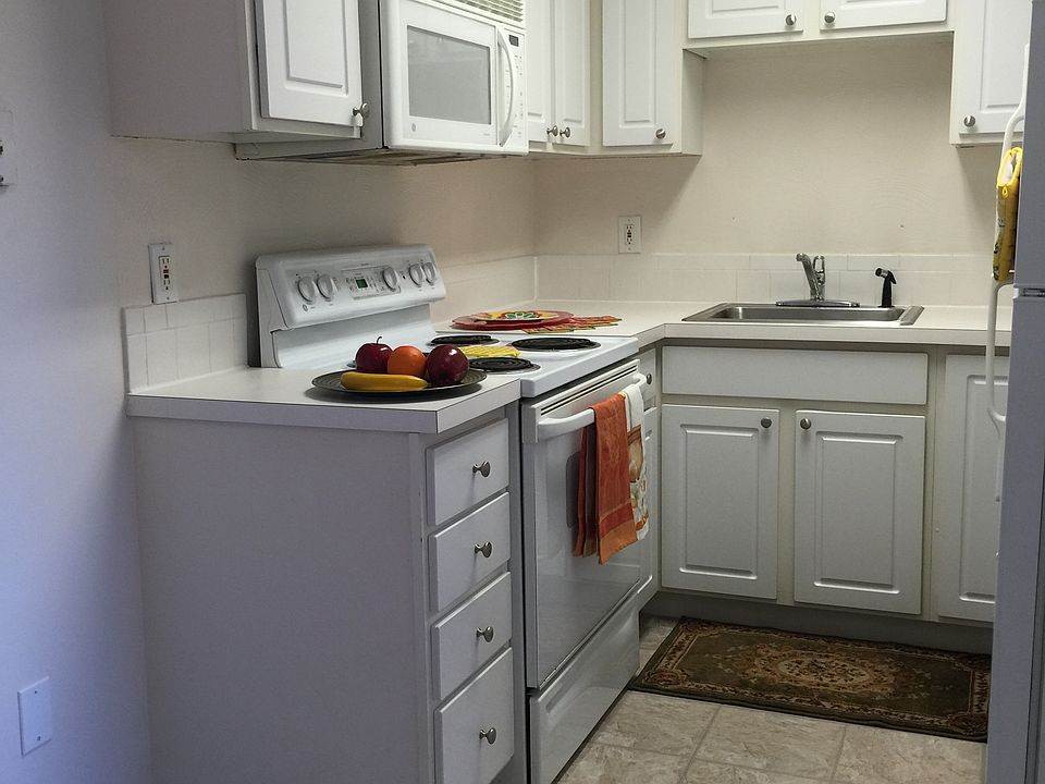 1st image of 5719 S Nantucket Dr APT 102