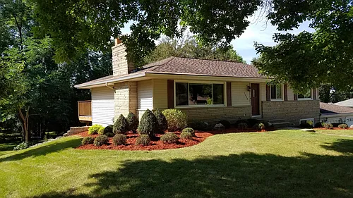 1500 Circle Dr Photo 1