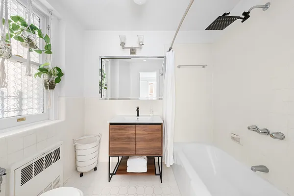 Sold by Compass | media 6