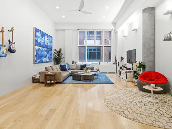 125 East 12th Street 1E image 1 of 15