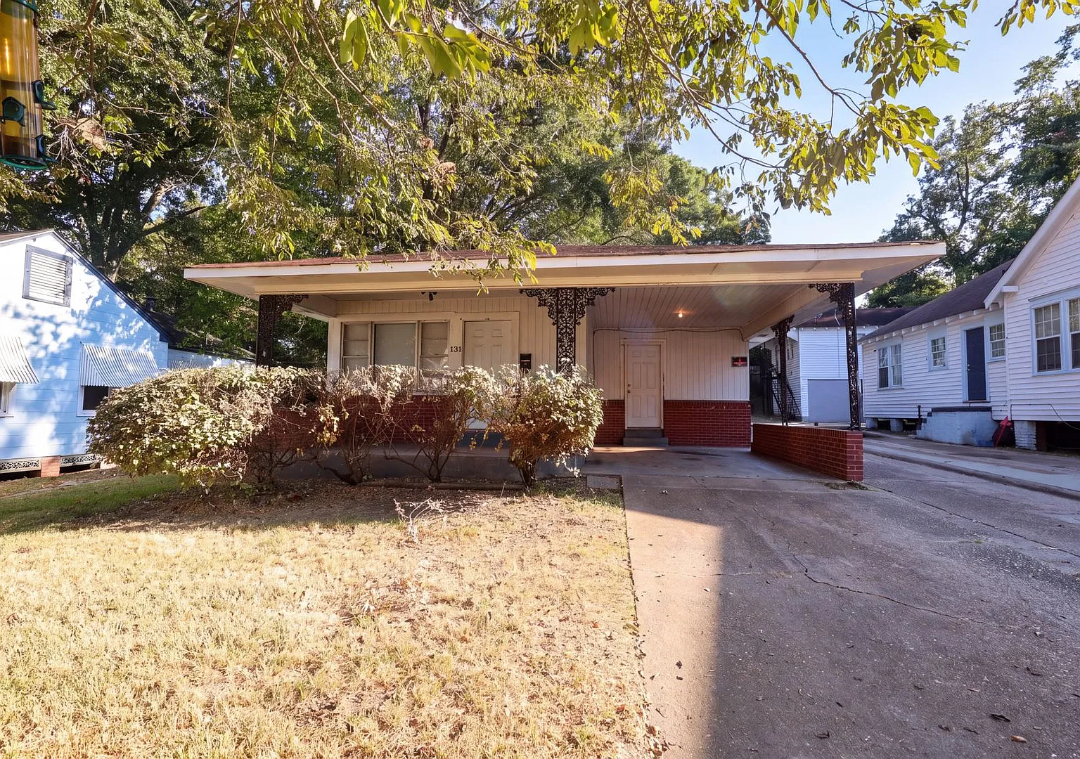 Highland - 2 Bed 1 Bath - 131 Lister — Photo 1