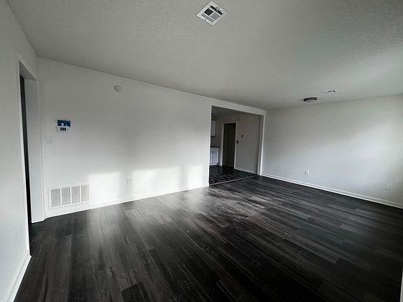 2nd image of 1236 N Sang Ave