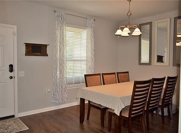 3rd image of 12712 La Paz Ln