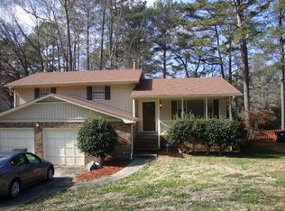 9153 Sunset Dr, Jonesboro, GA 30238