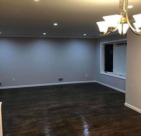3rd image of 124 Rockville Ave