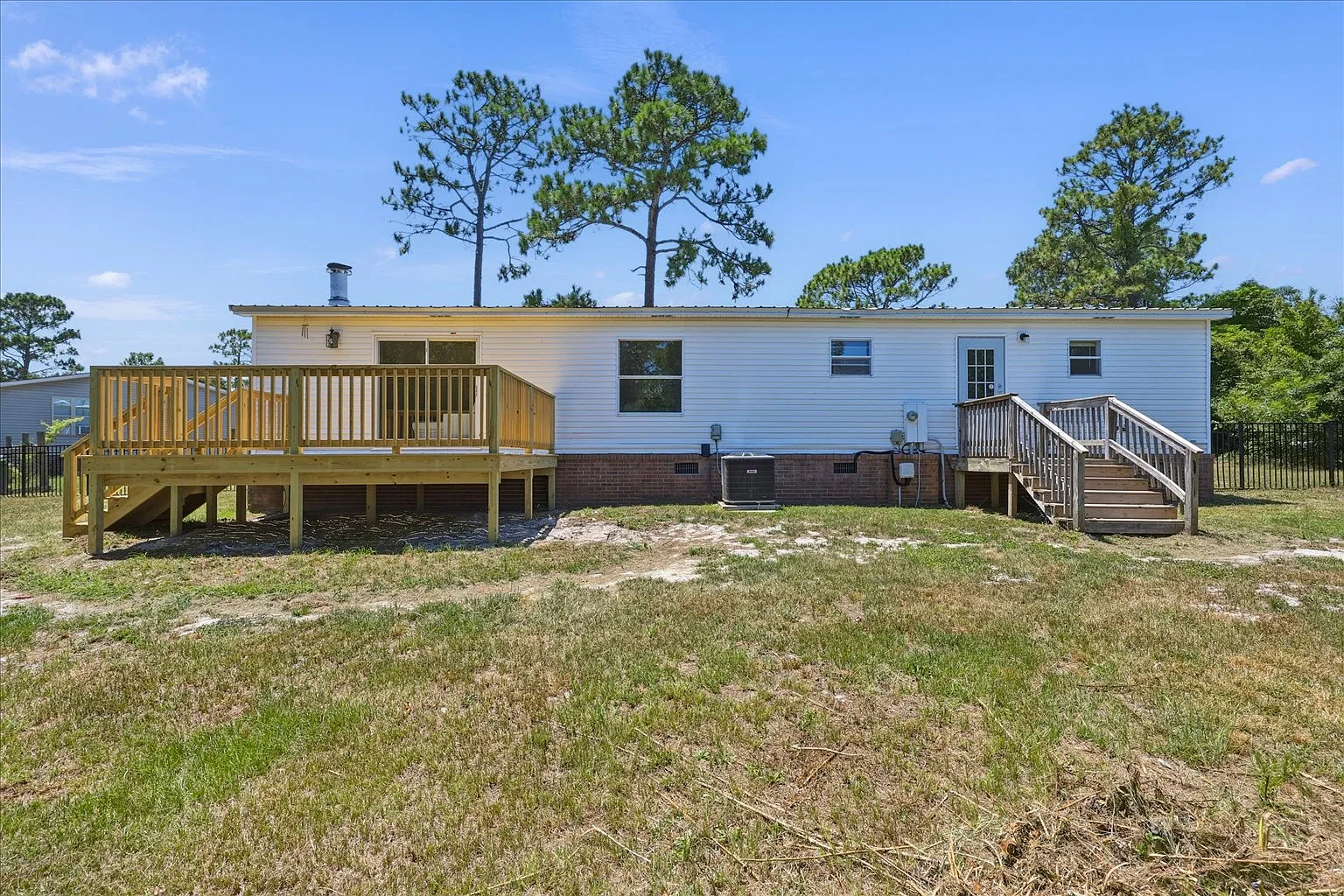 3 bed, 1512 sqft, $2,000 — Photo 4