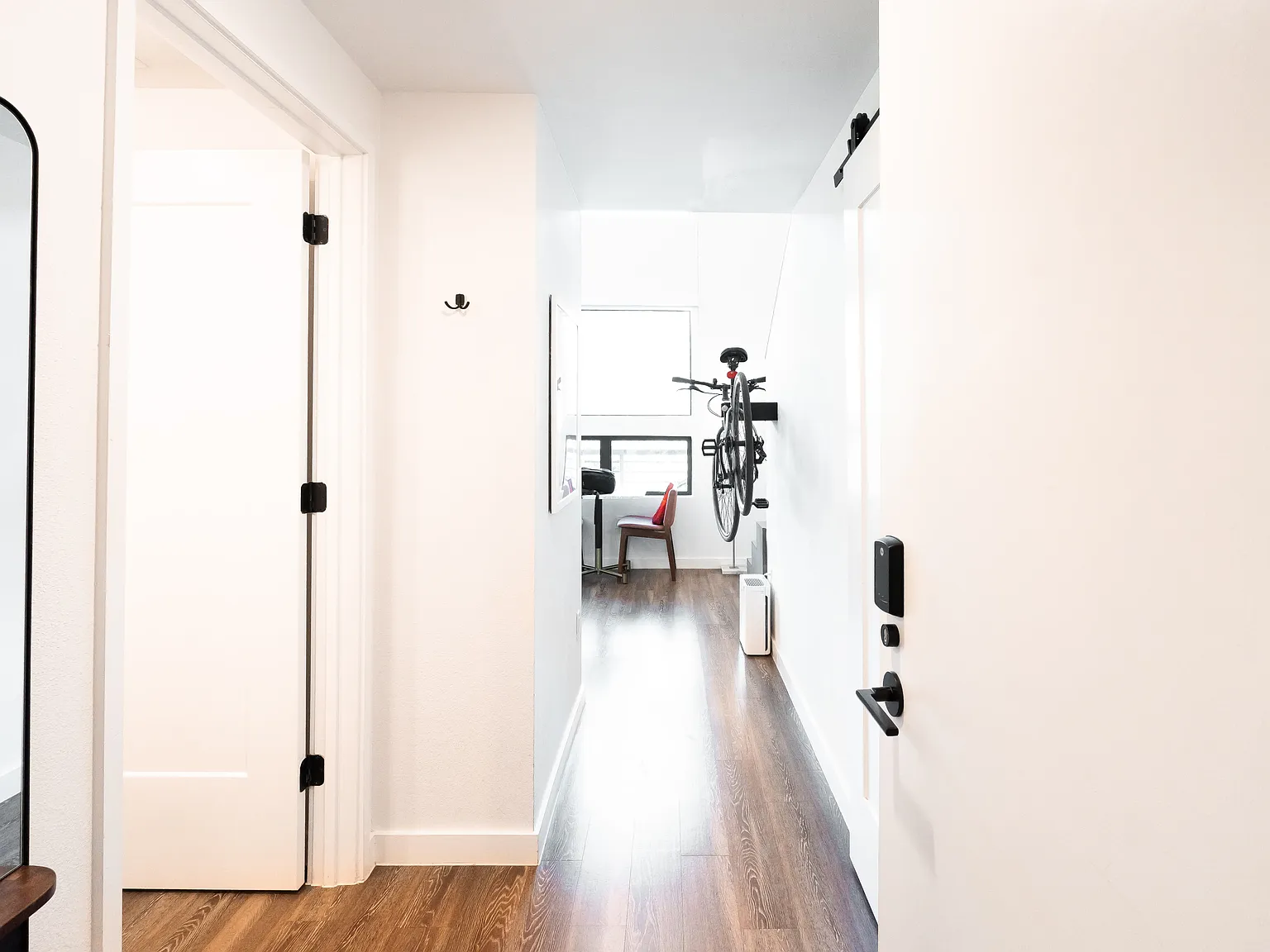 1 bed, $1,995 — Photo 2