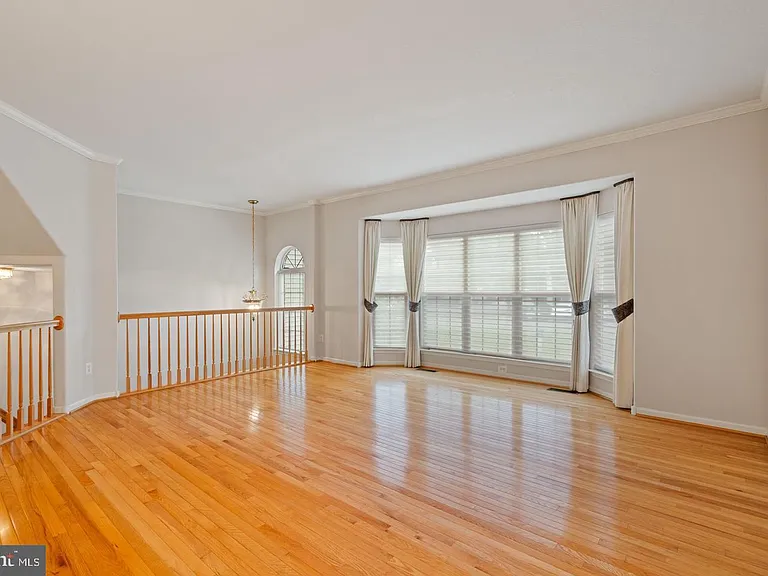13280 Maple Creek Ln — Photo 11