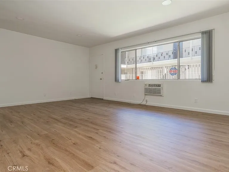 4653 Fulton Ave #4 — Photo 4