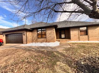 3568 S Swan Ave, Springfield, MO 65807