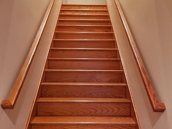 3rd image of 91 Hall Valley Ct APT 102