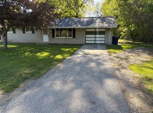 6644 Dorwood Rd, Saginaw, MI 48601