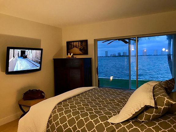 Master Suite sunrise/sunset Intracoastal/Singer