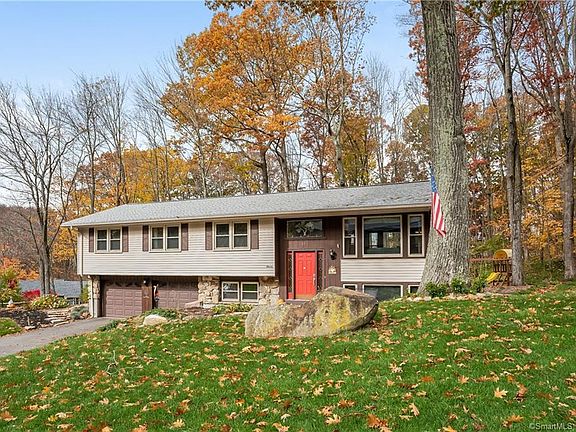 2nd image of 11 Tallwood Dr