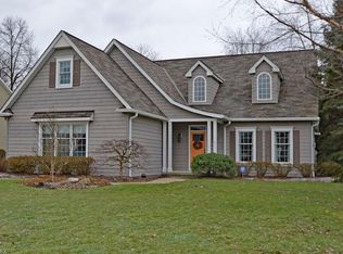 30405 Adams Ln, Westlake, OH