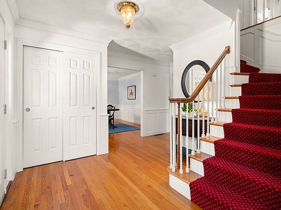 3rd image of 43 Ashley Pl