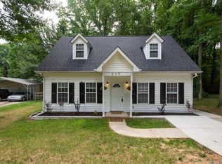 609 Cricketwood Ln, Charlotte, NC 28215