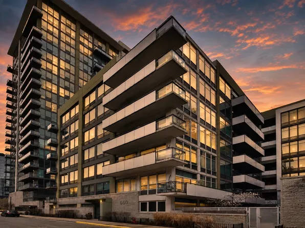 660 W Wayman St Unit 405B, Chicago, IL 60661
