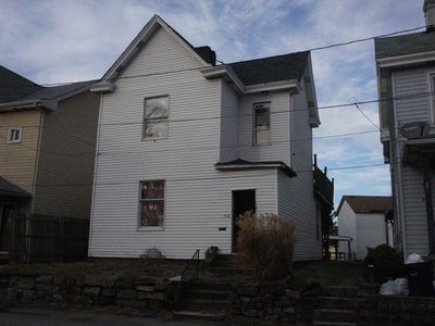 358 N Arch St, Connellsville, PA, 15425