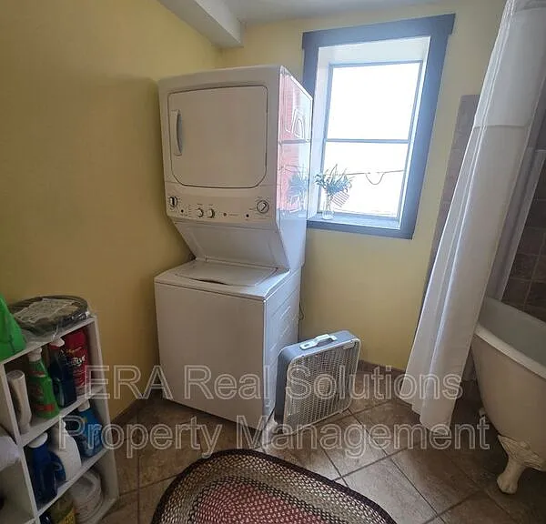 122A S High St — Photo 10
