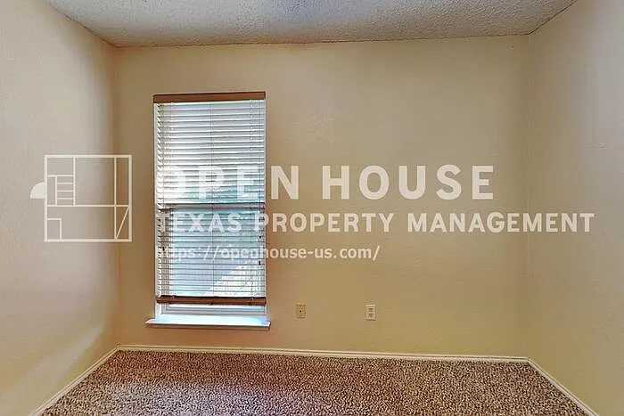 1716 Stoneway Dr — Photo 13