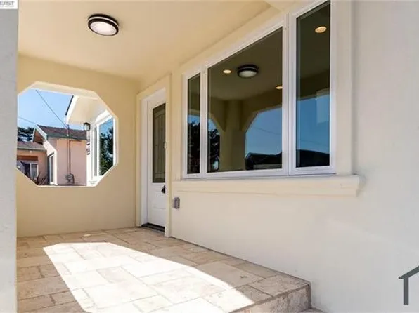 936 Stannage Ave #A, Albany, CA 94706