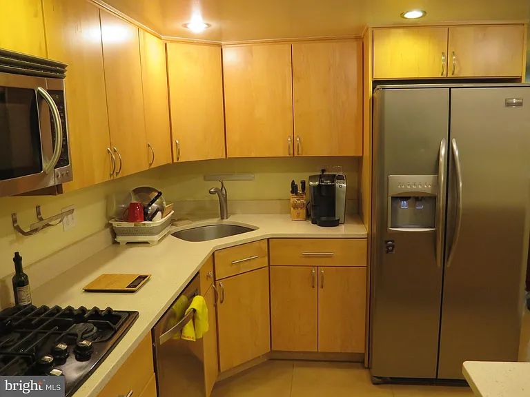1413 Northgate Sq #1C — Photo 3