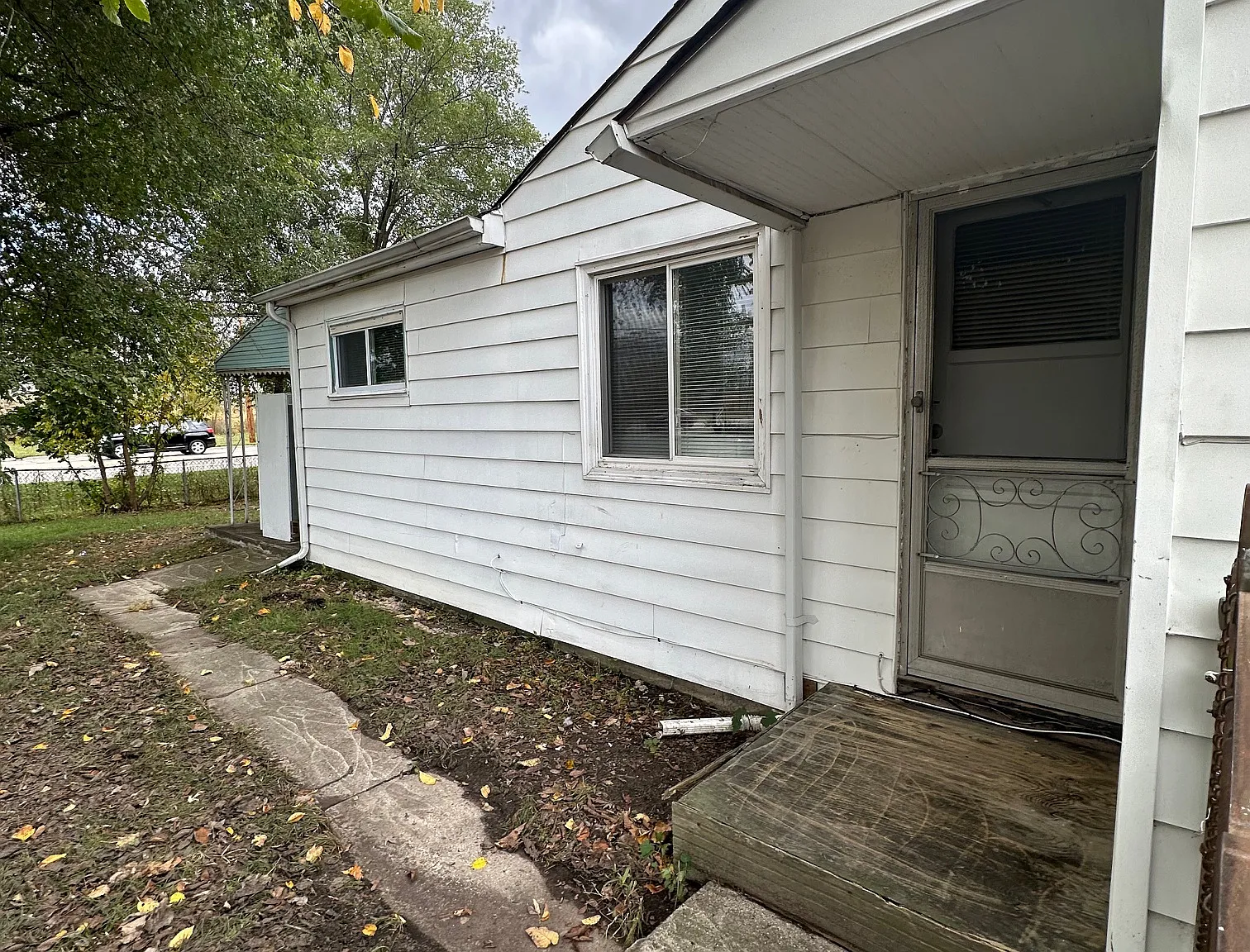 3 bed, 1202 sqft, $1,550 — Photo 3