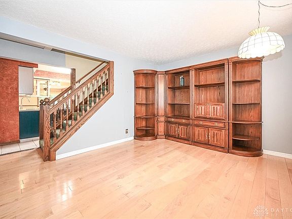 2nd image of 509 N Stadium Dr