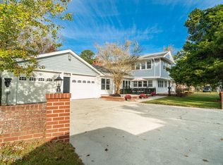 2613 Mayberry Loop Rd, Morehead City, NC 28557