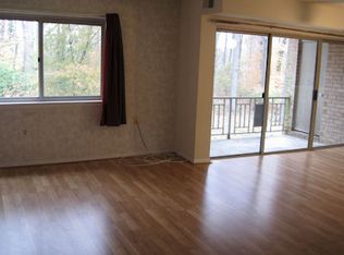 12415 Braxfield Ct APT 13, Rockville, MD 20852