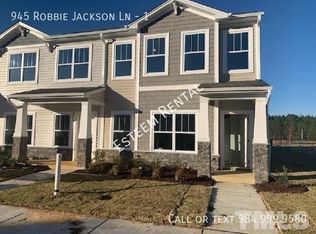945 Robbie Jackson Ln #1, Fuquay Varina, NC 27526