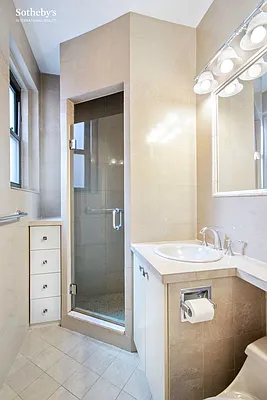 Sold by Sotheby's International Realty | media 10