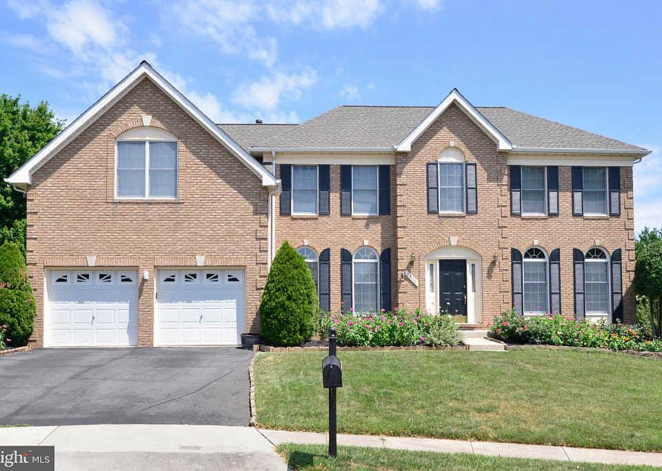 1st image of 43744 Harte Ct