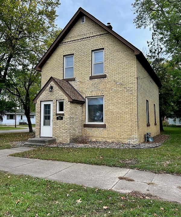 1st image of 251 Hall Ave SW