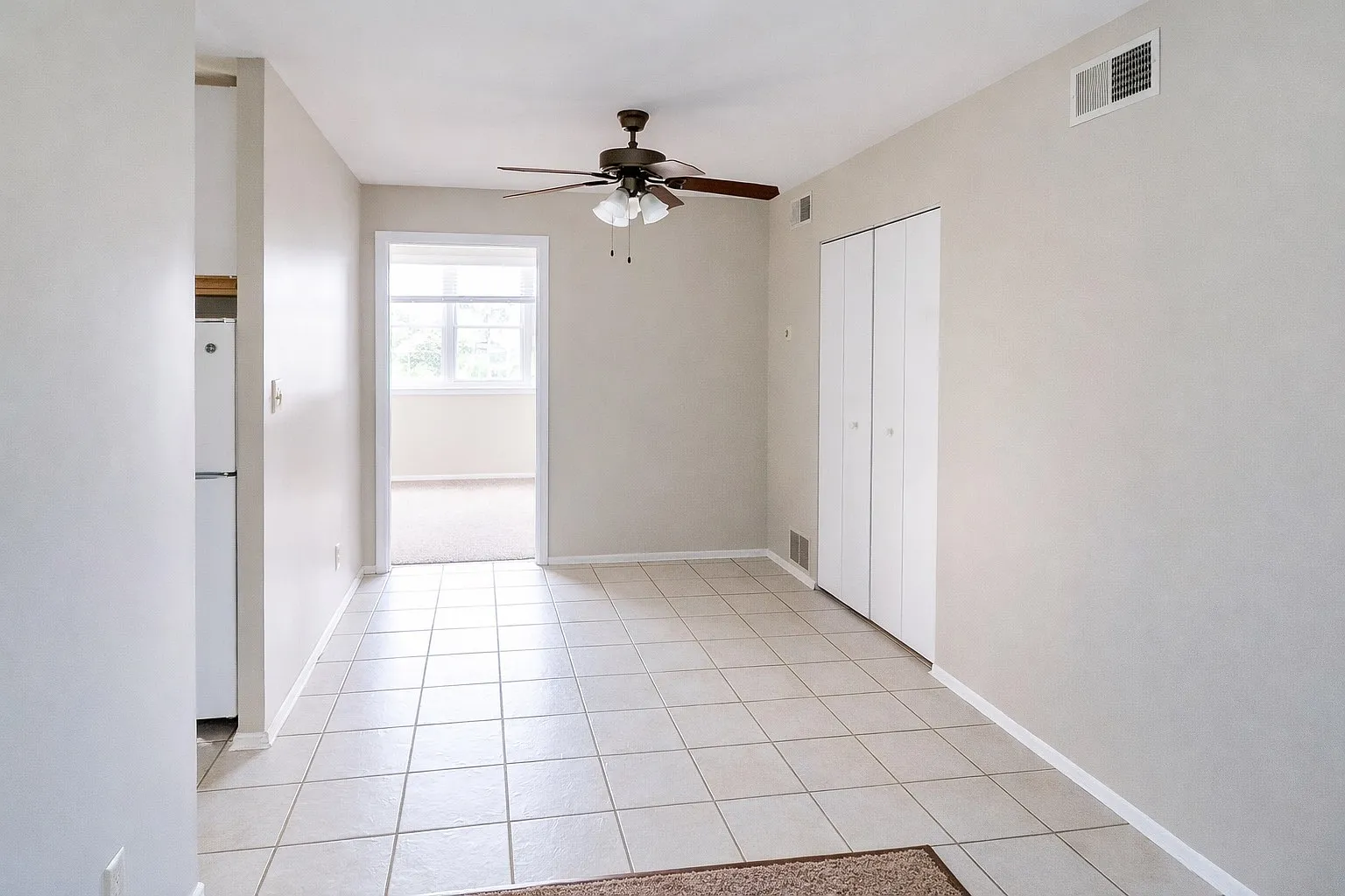 1 bed, 580 sqft, $918 — Photo 3