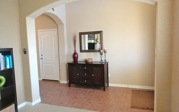 Entry/Foyer