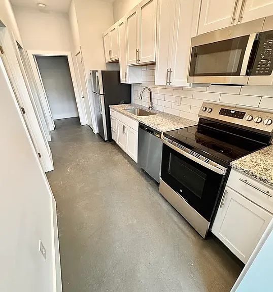 101 S Main St #10 — Photo 1