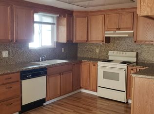2334 W Elm St, Lodi, CA 95242