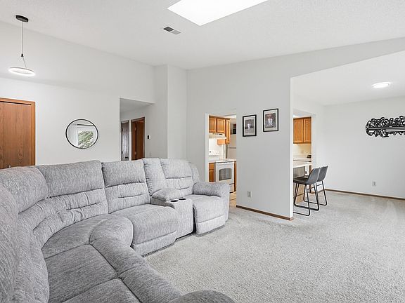3rd image of 6233 Magda Dr Unit C