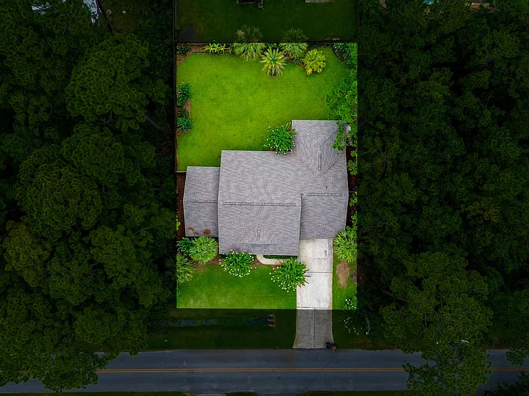 615 Shore Dr — Photo 5