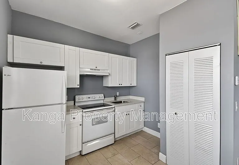 1401 Division Ave #206 — Photo 6