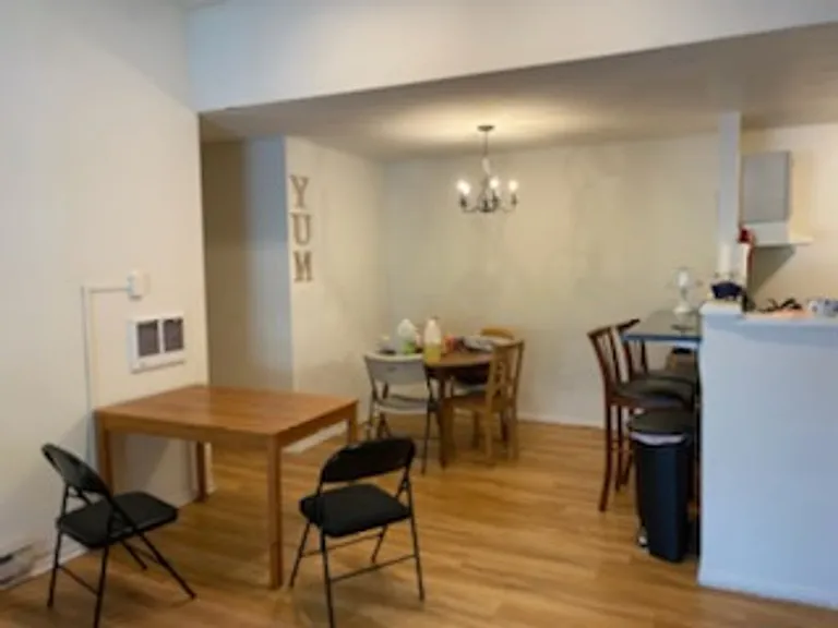 University Park Apartments near Cornell University — Photo 786