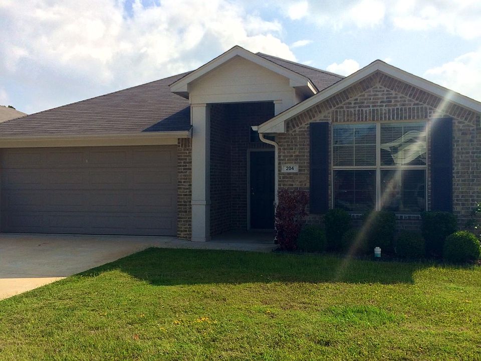 1st image of 312 Tully Trl