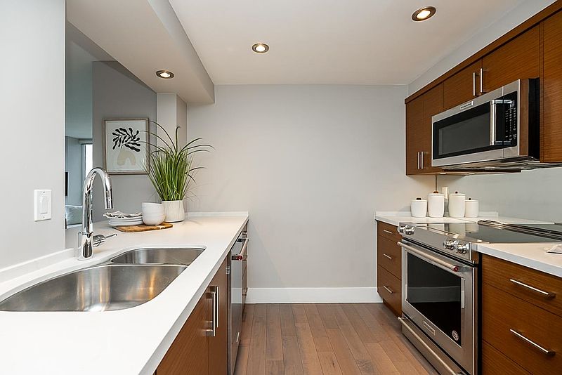 Vancouver Apartment for rent - 2 Bedrooms — photo 15
