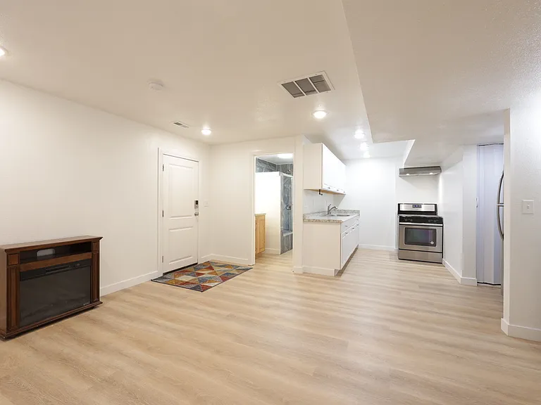534 Firestone Dr #1 — Photo 4